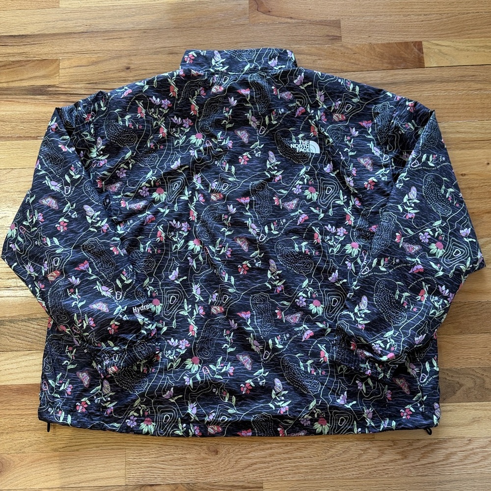 The North Face lightweight hydrenaline 1/4 zip jacket🌺❤️🍂 - Picture 10 of 11